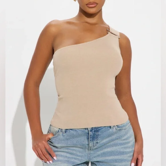 🧷NWT One-Shoulder Hardware Top Sz XL🧷 - Picture 5 of 5